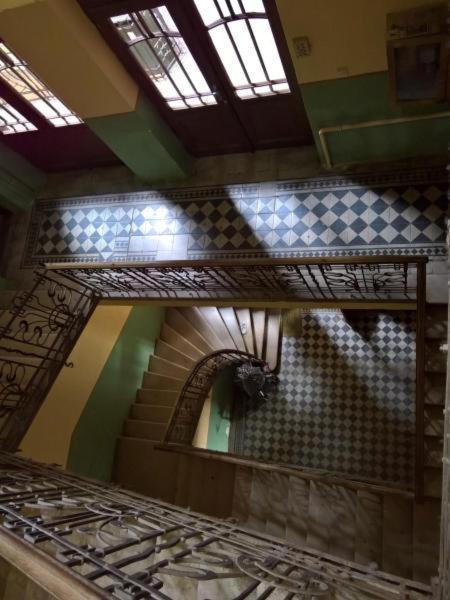 Sunflower Apartment Будапеща Екстериор снимка