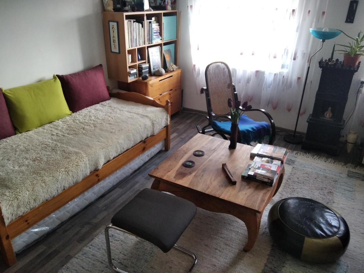 Sunflower Apartment Будапеща Екстериор снимка